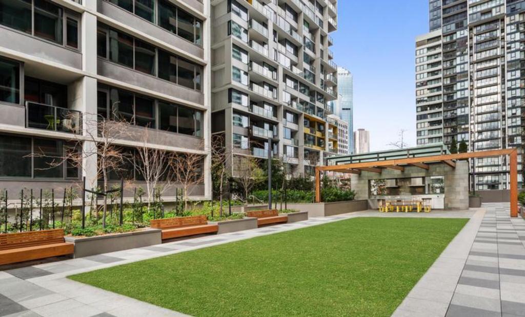 Rose Lane Serviced Apartment Melbourne Exterior photo